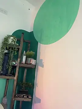 LollaByer online show from February 25, 9:35 pm