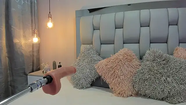 AshleyHill2 online show from October 16, 3:53 am