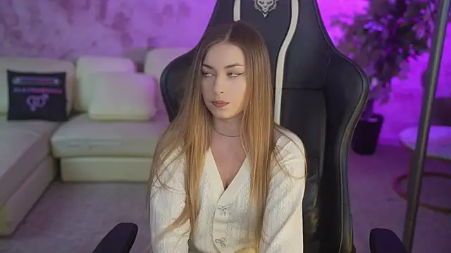 Maggie tenderness online show from November 27, 7:39 pm