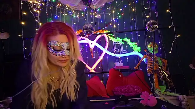 anonymouszN online show from January 18, 8:27 pm