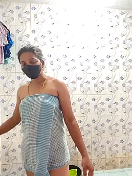 Snapshot of Tamil_Shalini_Lustyy chatting on October 22, 6:18 am Tamil Shalini Lustyy online show from October 22, 6:18 am