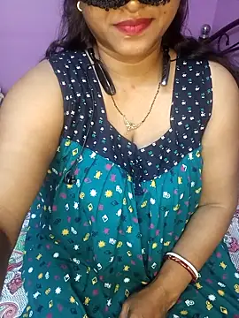 Sexy Mona Bhabhi online show from November 11, 6:05 pm