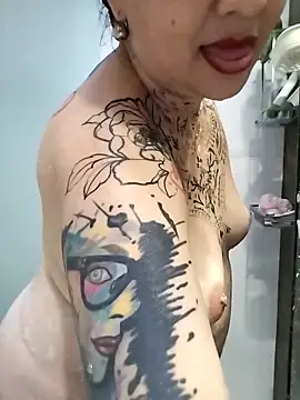 poisson ivy online show from October 1, 9:53 pm