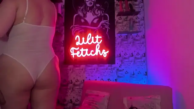 lilit fetichs online show from November 29, 8:35 pm