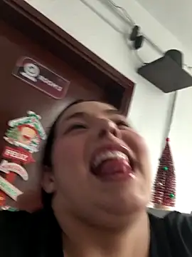 Noah Jhonson online show from December 16, 8:04 pm