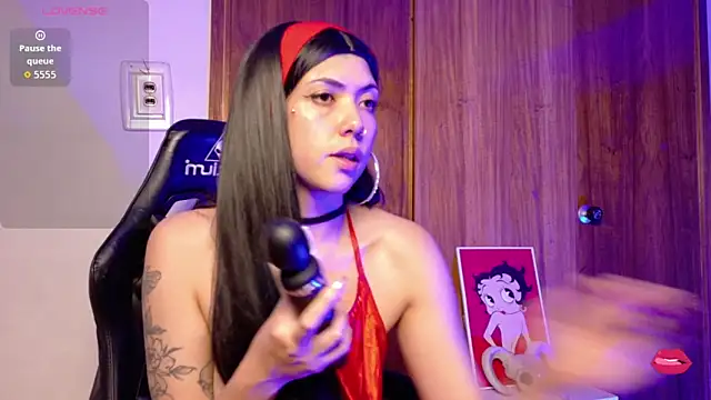 Aurora Hotson online show from December 5, 12:54 am