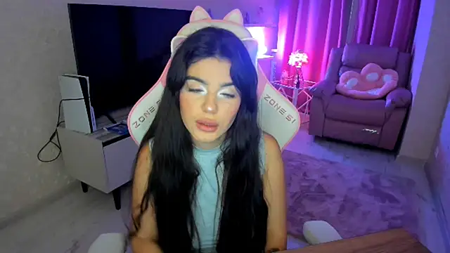 AlluringAriel online show from September 30, 5:40 pm