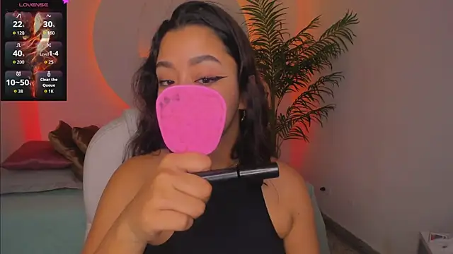 Ariana Pierce online show from November 26, 12:50 pm