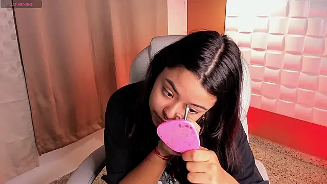 Ariana Pierce online show from September 21, 12:37 pm