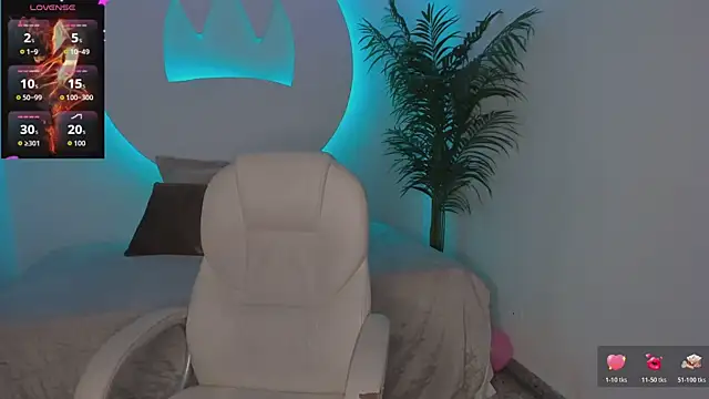 Ariana Pierce online show from October 22, 12:43 pm