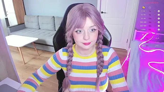 Snapshot of Amy_honey_angel chatting on October 4, 11:05 am Amy honey angel online show from October 4, 11:05 am