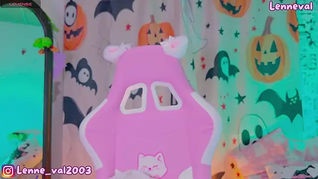 Lenneval1 online show from October 23, 3:12 am