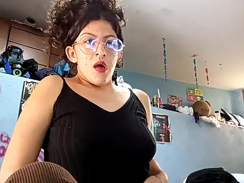 LoveElectra online show from October 13, 5:26 pm