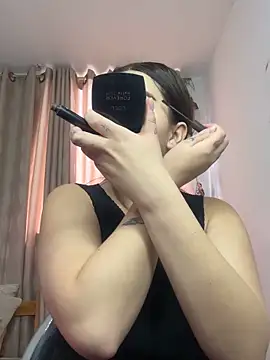 SaraBraun  online show from November 18, 4:41 pm