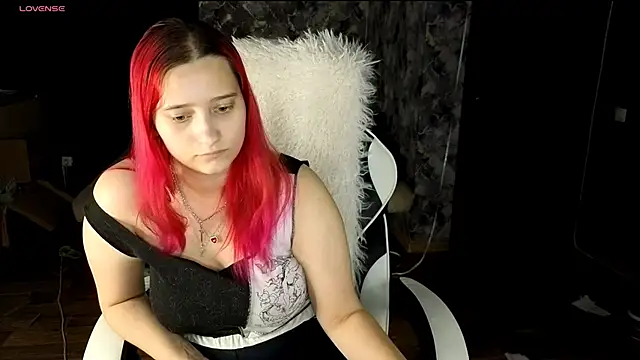 Snapshot of RachelPirce chatting on October 27, 5:19 pm RachelPirce online show from October 27, 5:19 pm