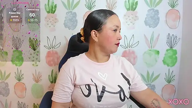 linda rios  online show from October 23, 7:20 pm