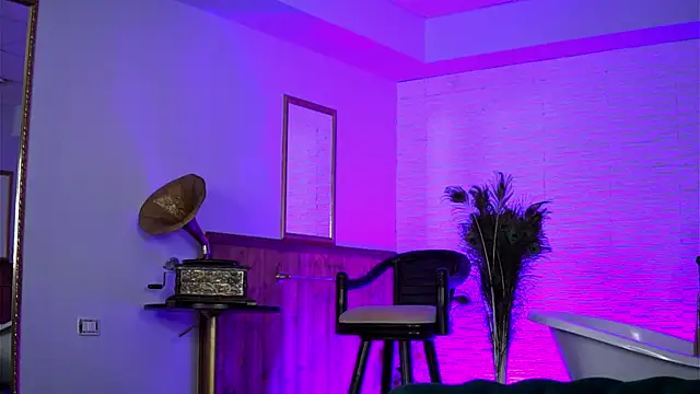 Jenna Day online show from December 19, 7:44 am