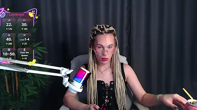 Cassie Bae online show from November 29, 8:35 pm