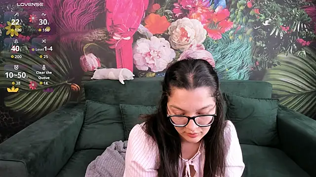 ZarifaBev online show from October 10, 2:55 pm