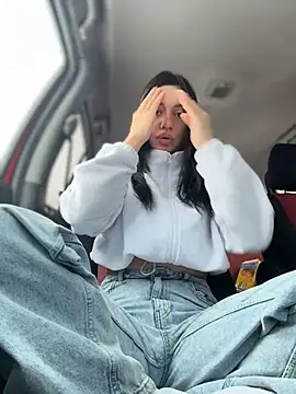 JulliaVegas online show from February 12, 3:19 am