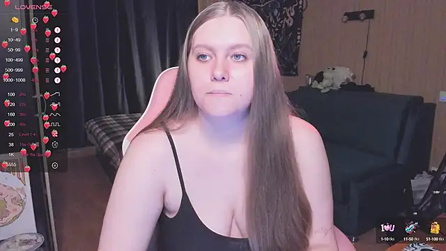 Snapshot of Alice_Dreamgirl_ chatting on September 30, 9:26 am Alice Dreamgirl  online show from September 30, 9:26 am