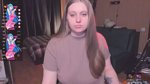 Snapshot of Alice_Dreamgirl_ chatting on October 4, 9:15 am Alice Dreamgirl  online show from October 4, 9:15 am