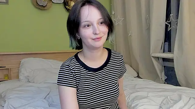 bumble bee online show from February 24, 6:50 pm