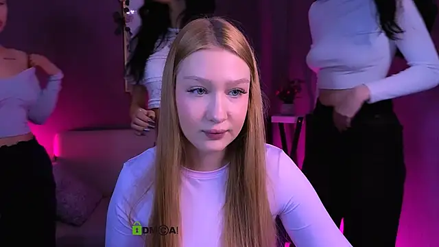 playful sophie online show from December 3, 8:11 pm