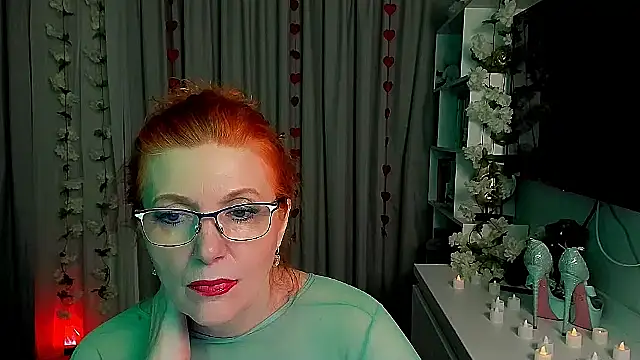 Almaz-Fire-Fox-One online show from October 30, 9:05 pm