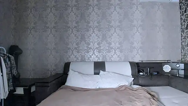 Agnes Allenn online show from December 22, 9:12 am