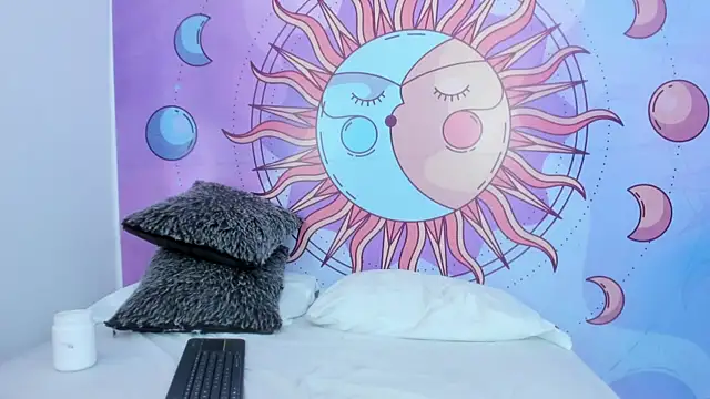 Mariana 16  online show from September 27, 8:16 pm