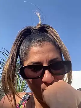 AlejandritaMilano online show from January 15, 9:54 pm