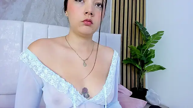 Samantha Good online show from January 18, 12:01 pm