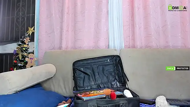 milktitsdua online show from December 15, 9:03 am