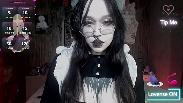 chloe crystall killer online show from October 31, 7:18 pm