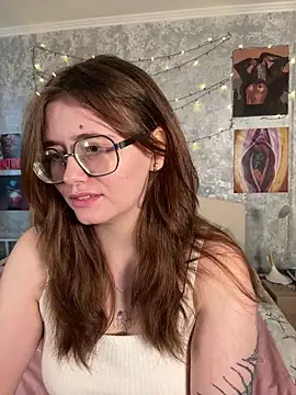 Sabrina shells online show from November 14, 10:59 am