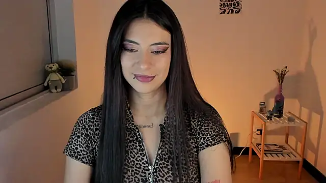 nala-saphir online show from February 5, 7:00 am