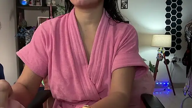 roseofvenom online show from December 5, 8:32 pm