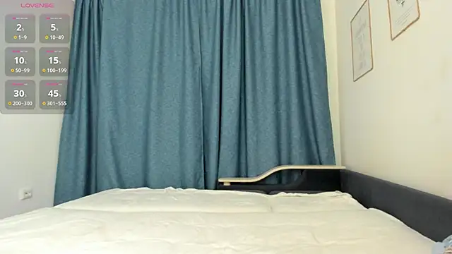 MiaVixxen online show from October 23, 4:40 am