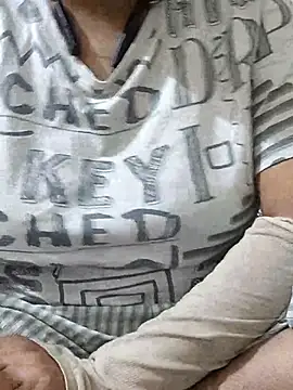 mallupriyapriya online show from February 9, 10:45 pm