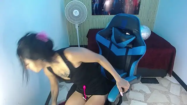 Anniee x online show from September 12, 1:18 pm