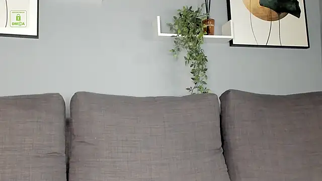 Stephany Richardz online show from November 8, 6:29 am