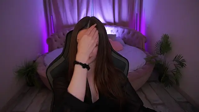 Marmeladkaaa online show from November 7, 3:17 pm