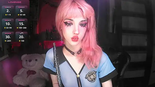 Ink  pleasure online show from October 31, 1:18 am