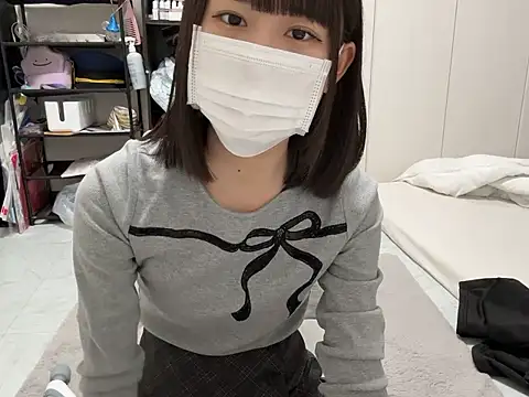 Snapshot of tsu_mu_gi_ chatting on October 24, 8:10 am tsu mu gi  online show from October 24, 8:10 am
