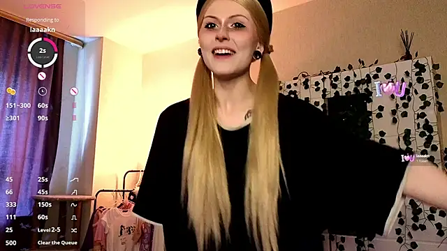 Emily  Mooree online show from October 4, 7:36 am