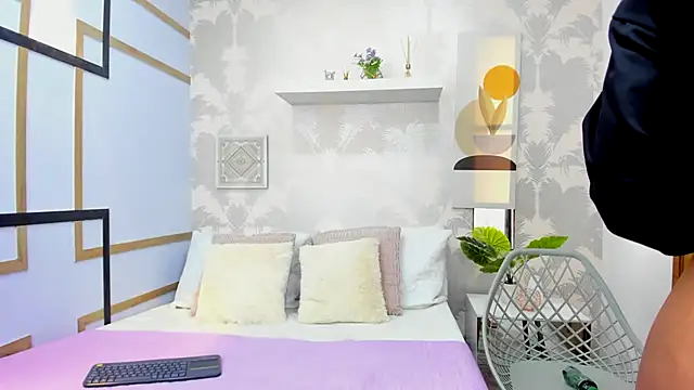 CharlotteGraay online show from September 20, 8:07 pm