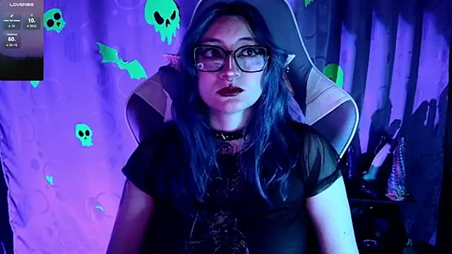 Kimlennox  online show from December 16, 2:23 pm