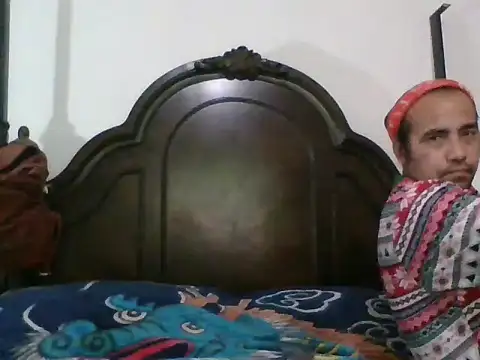 Goloso2423 online show from December 18, 8:35 pm