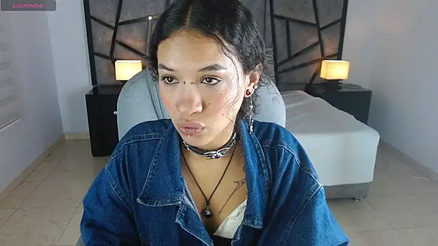 ilitzy cardona online show from October 1, 8:25 pm